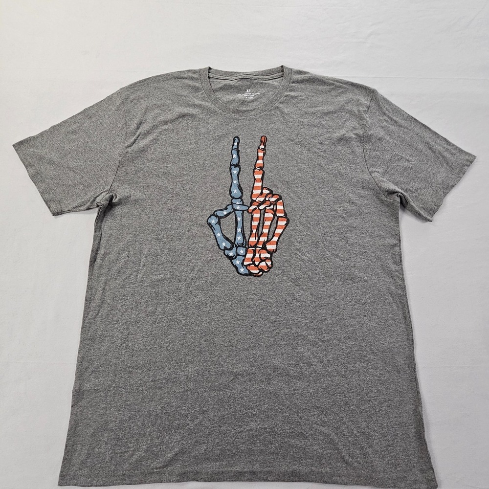 Skeleton Hand Peace Sign US Flag Gray Short Sleeve Cotton Blend T-Shirt Men's XL